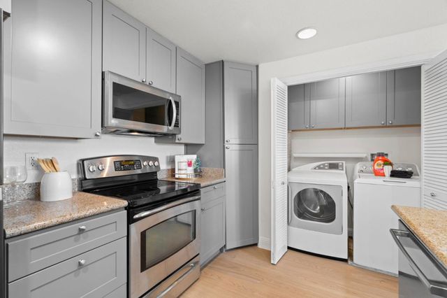 1883 Agnew Road 112, Santa Clara, CA 95054