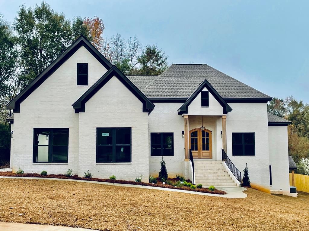 505 NW Kirkwood Drive, Dothan, AL 36303