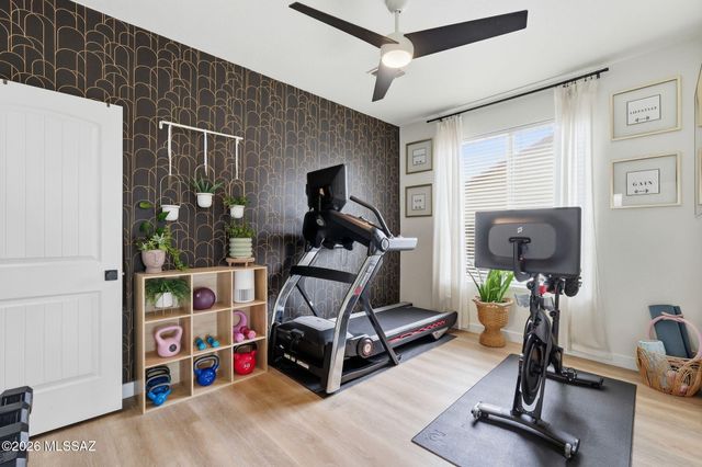 8949 N Wild Eagle Avenue, Tucson, AZ 85742