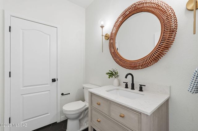 8949 N Wild Eagle Avenue, Tucson, AZ 85742