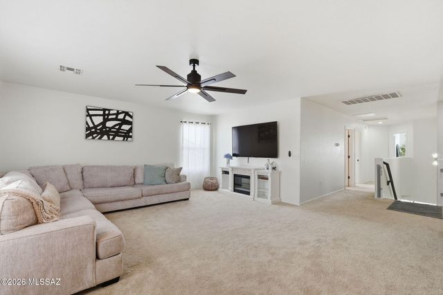 8949 N Wild Eagle Avenue, Tucson, AZ 85742