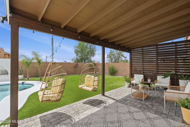 8949 N Wild Eagle Avenue, Tucson, AZ 85742