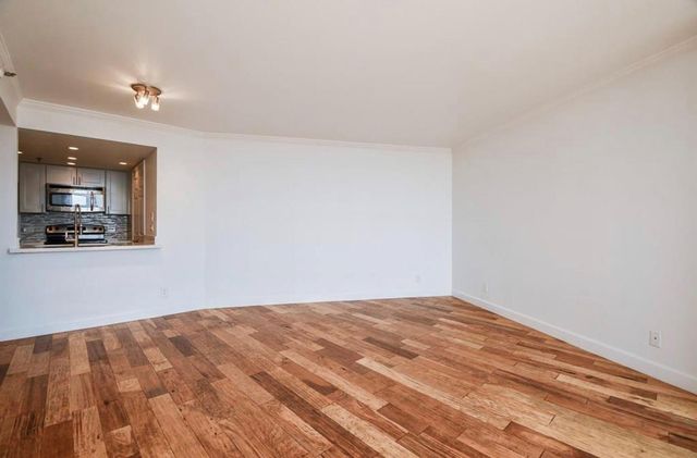 3525 Sage Road 1018, Houston, TX 77056