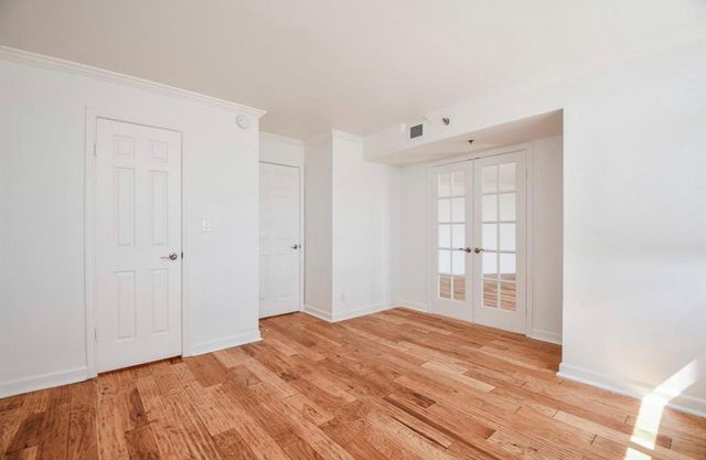 3525 Sage Road 1018, Houston, TX 77056