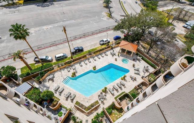 3525 Sage Road 1018, Houston, TX 77056