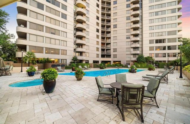 3525 Sage Road 1018, Houston, TX 77056