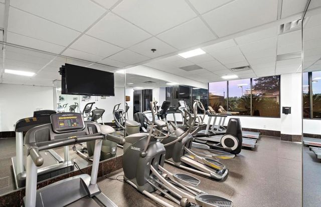 3525 Sage Road 1018, Houston, TX 77056