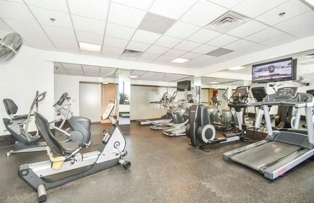 3525 Sage Road 1018, Houston, TX 77056