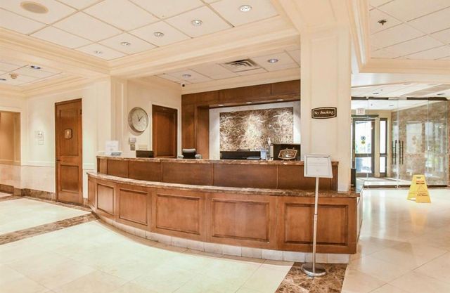 3525 Sage Road 1018, Houston, TX 77056