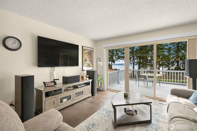 1348 Chuckanut Drive, Bellingham, WA 98229