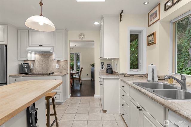 1348 Chuckanut Drive, Bellingham, WA 98229