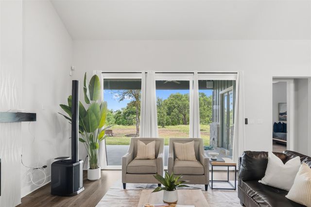 129 Hamilton BR, Liberty Hill, TX 78642
