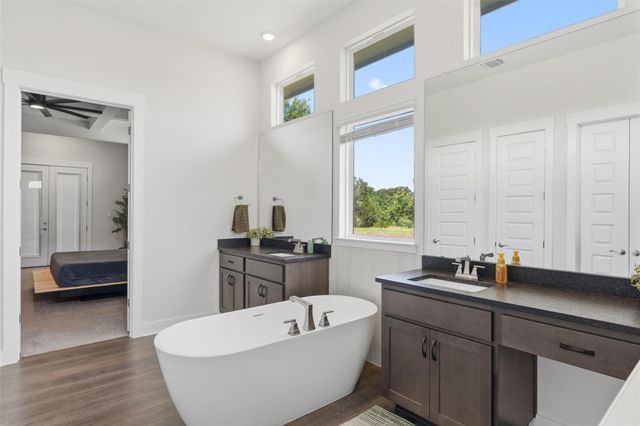129 Hamilton BR, Liberty Hill, TX 78642