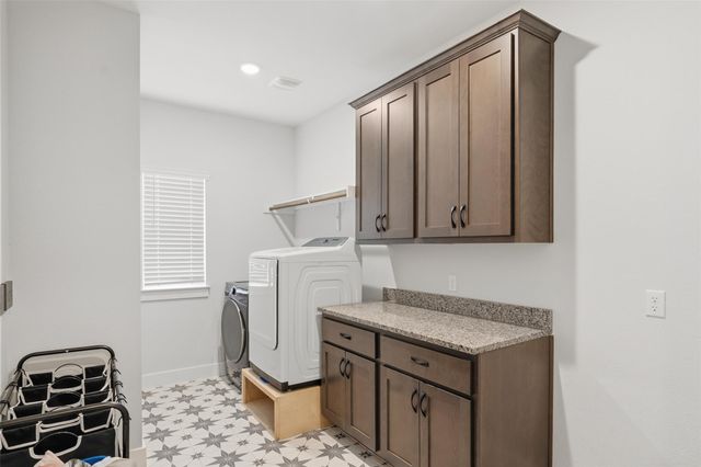 129 Hamilton BR, Liberty Hill, TX 78642