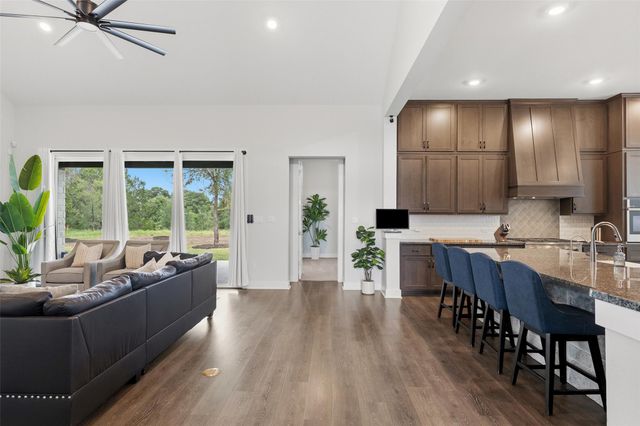 129 Hamilton BR, Liberty Hill, TX 78642
