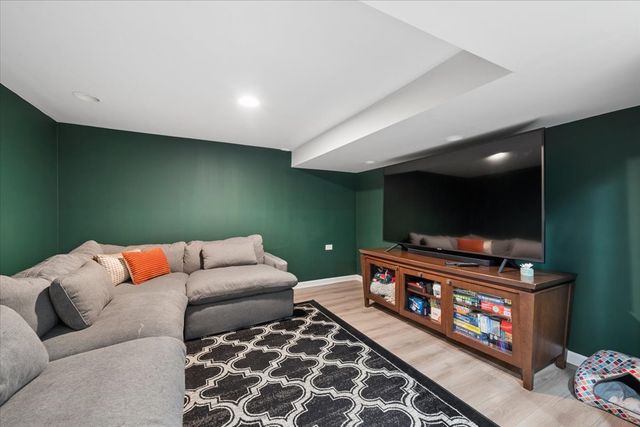 573 Dublin Drive, Mundelein, IL 60060