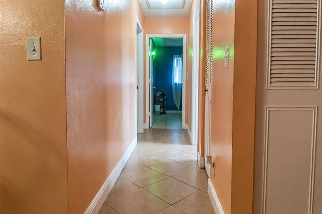 7095 Pine Bluff Drive, Lake Worth, FL 33467