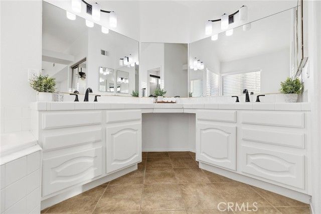 31049 Corte Arroyo, Temecula, CA 92592