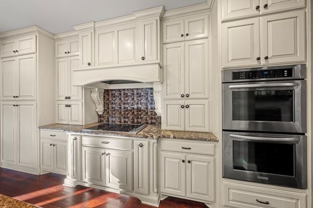 125 Grady Lane, Kerrville, TX 78028