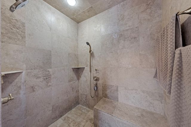 125 Grady Lane, Kerrville, TX 78028