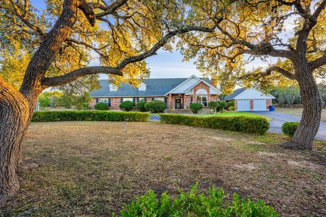 125 Grady Lane, Kerrville, TX 78028