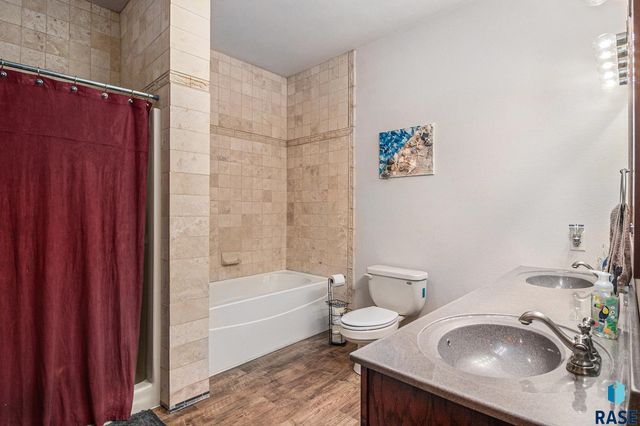 5201 E Quincey St Street, Sioux Falls, SD 57110