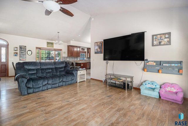 5201 E Quincey St Street, Sioux Falls, SD 57110