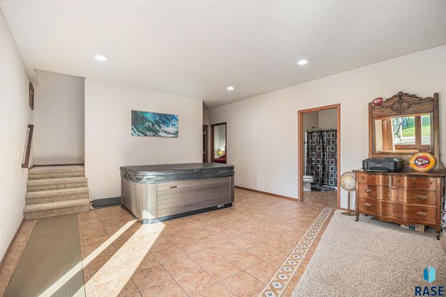 5201 E Quincey St Street, Sioux Falls, SD 57110