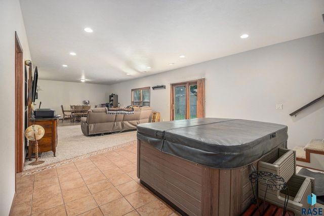 5201 E Quincey St Street, Sioux Falls, SD 57110