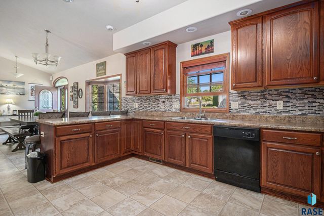 5201 E Quincey St Street, Sioux Falls, SD 57110