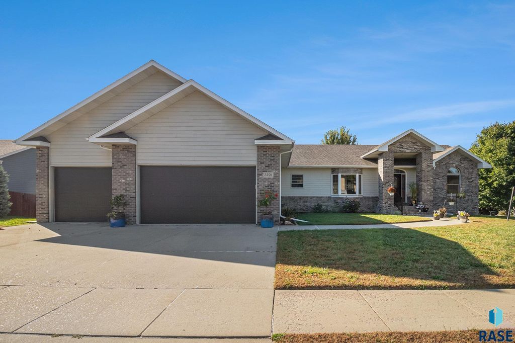 5201 E Quincey St Street, Sioux Falls, SD 57110