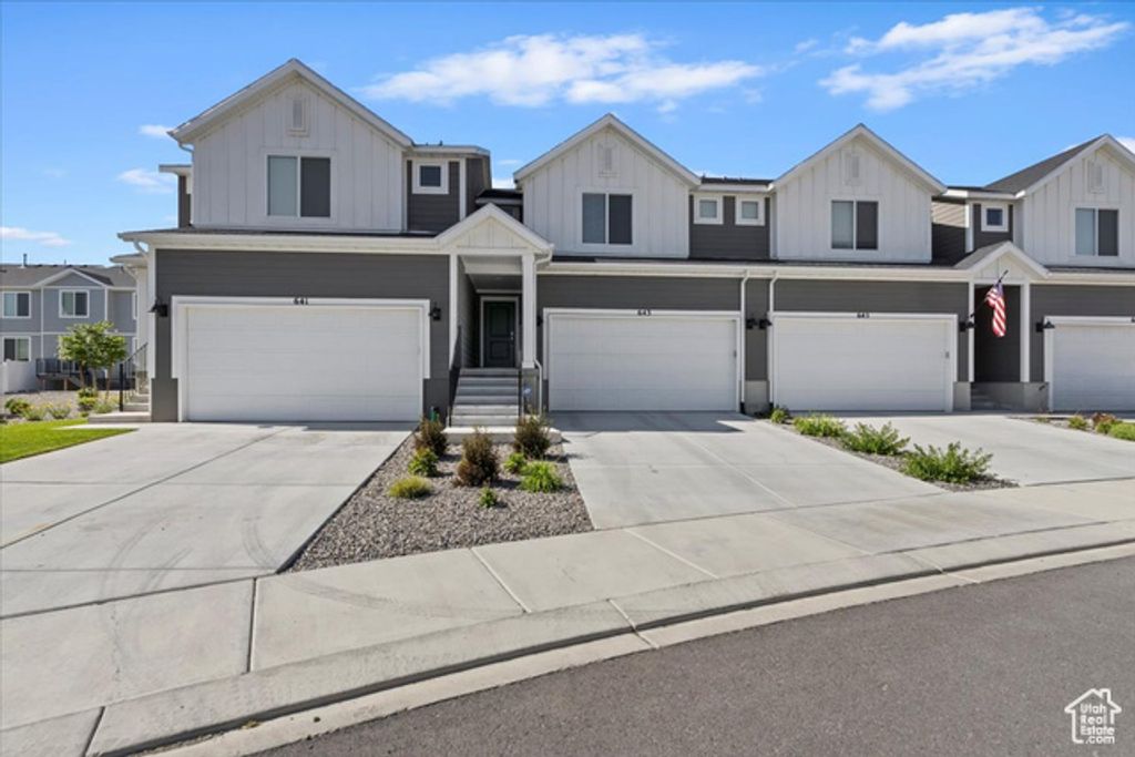 643 W BANNER DR, Grantsville, UT 84029