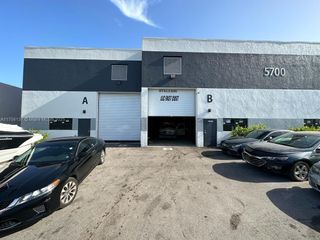 5700 SW 25th St, West Park, FL 33023