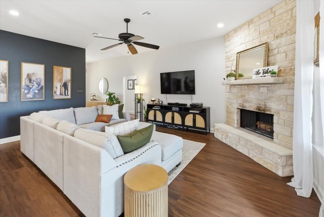 720 Whirlaway Road, Hewitt, TX 76643