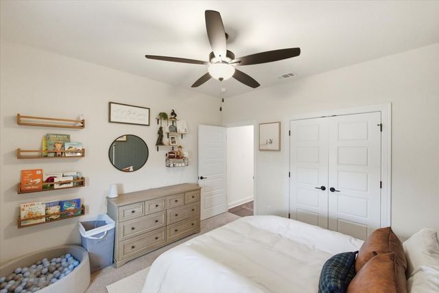 720 Whirlaway Road, Hewitt, TX 76643