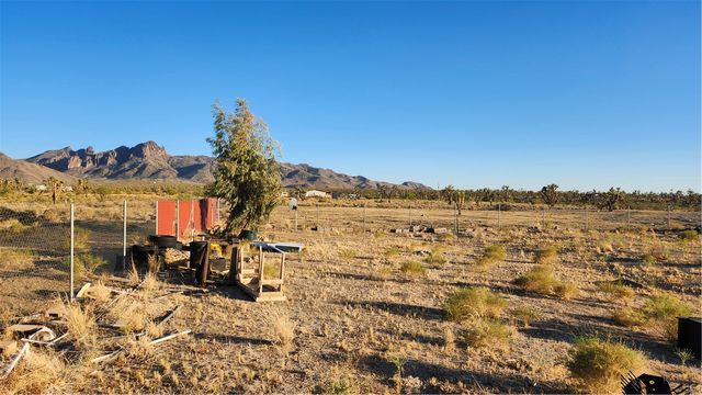 17932 N Needle Drive, Dolan Springs, AZ 86441