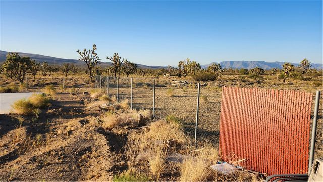 17932 N Needle Drive, Dolan Springs, AZ 86441