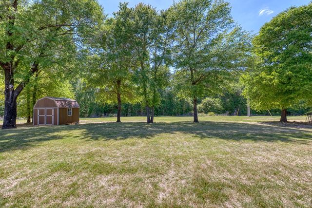 28 Riverside Drive, Fort Mitchell, AL 36856