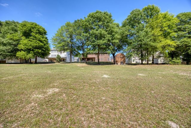 28 Riverside Drive, Fort Mitchell, AL 36856