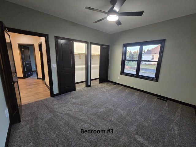 S64W22860 Garrett DRIVE, Waukesha, WI 53189