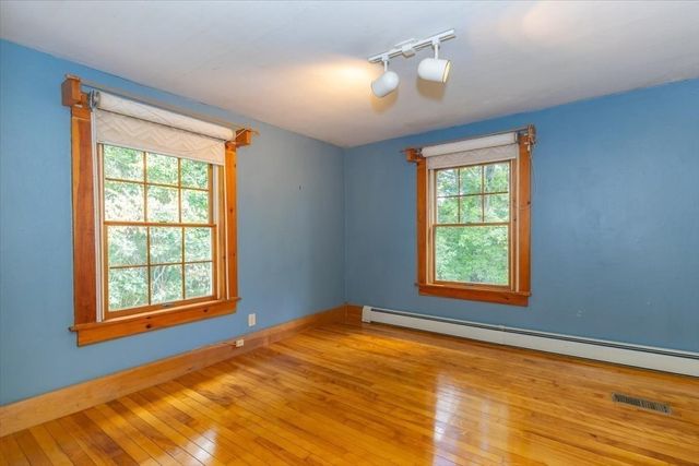 103 Westford St, Chelmsford, MA 01824