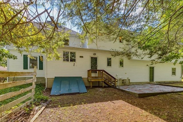 103 Westford St, Chelmsford, MA 01824