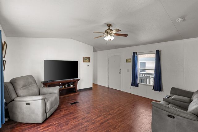 803 Evening Drive, Arlington, TX 76001