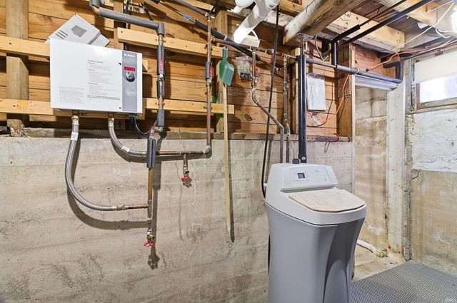 163 E Anson Street, Upland, IN 46989