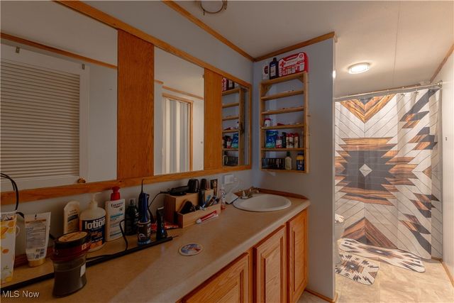 6990 Morrell Ray Road, Bristolville, OH 44402