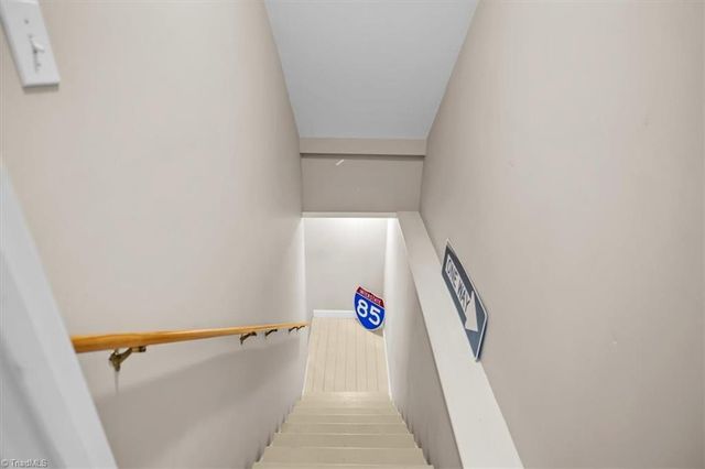 509 Sherwood Hills Drive, Winston-salem, NC 27104