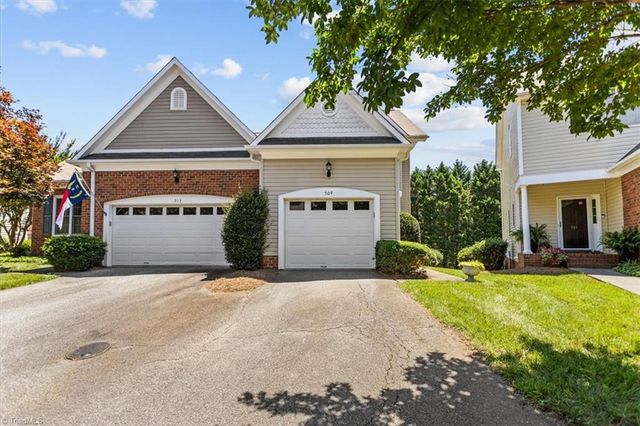 509 Sherwood Hills Drive, Winston-salem, NC 27104