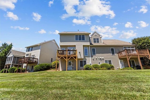 509 Sherwood Hills Drive, Winston-salem, NC 27104