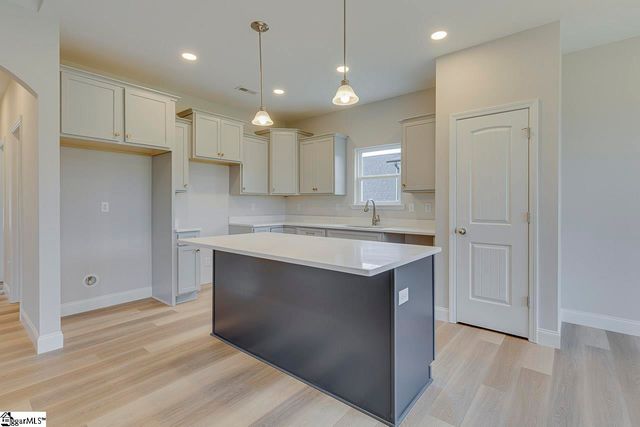 112 Walters Way, Pickens, SC 29671