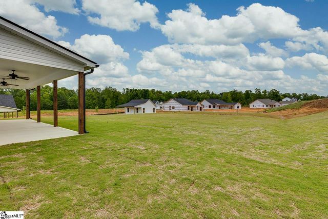112 Walters Way, Pickens, SC 29671